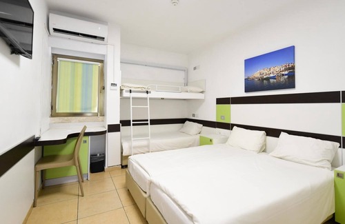 Yehuda Hamaccabi Hotel | Welcoming HI Tel Aviv: Family-Friendly with Breakfast Included