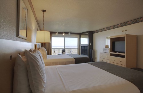 Seaside Hotel | Experience Comfort at Hi-Tide Oceanfront Inn with Spa & Pool