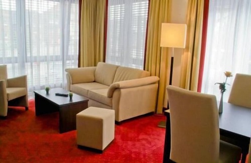 Baesweiler Hotel | Discover HIB Hotel in Baesweiler: Rated 9/10 with Dining
