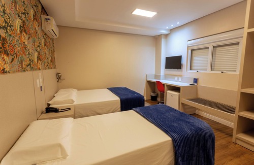 Trevo Hotel | Guest Rated Hiber Hotel: Accessible Stay with Breakfast