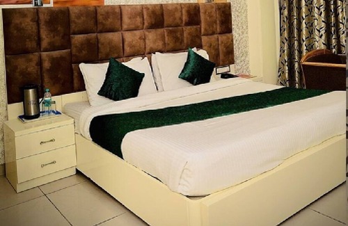 Katra Hotel | Discover Hotel Devi Grand: Poolside Comfort & Spa Retreat