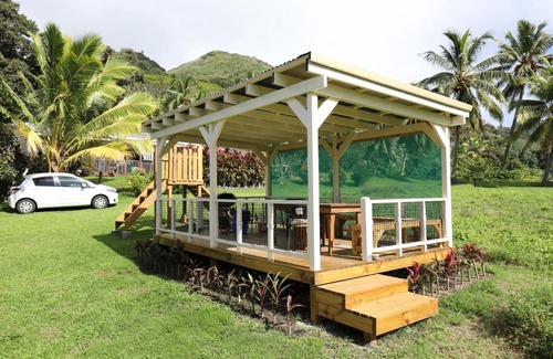 Matavera House | Experience Hibiscus Homely Farm Cottage with Bikes & Breakfast