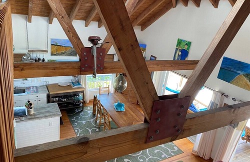 Placida House | Beachfront Bliss at Hibiscus House - Rated 10/10!