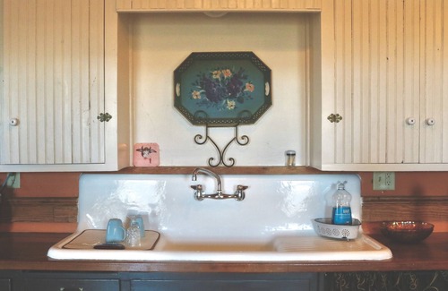 Hico Hotel | Exceptional Hico's Upstairs Inn with Family-Friendly Amenities