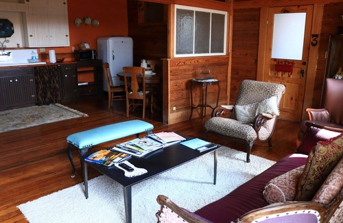Hico Hotel | Exceptional Hico's Upstairs Inn with Family-Friendly Amenities