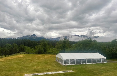 East Glacier Park Village House | Discover the Hidden Gem in East Glacier Park, Rated 10/10