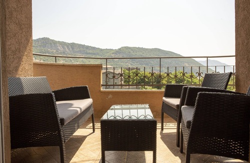 Podmaine Apartment | Cozy 1BR Oasis with Kitchen Near Beautiful Budva