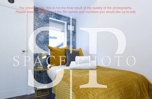 Parsons Green and Walham Apartment | Serene 2BR Retreat with Kitchen & Breakfast in Fulham