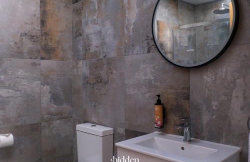 Malahide House | Hidden Acres- Deluxe Double & Single bedded room