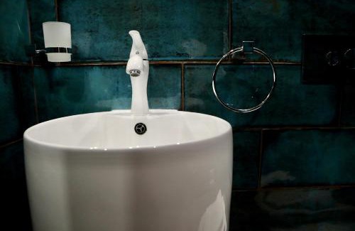Plovdiv Center Apartment | Discover HIDDEN BANK: Digger's Dream with Breakfast Included