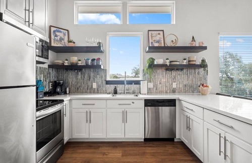 Spicewood House | Exceptional Hidden Butterfly Home near Lake Travis