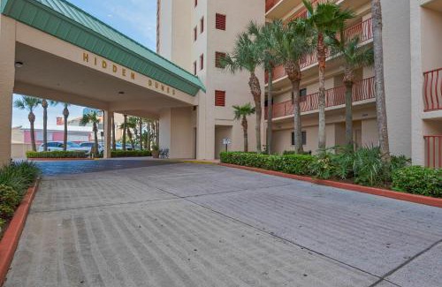 Gulf Lagoon Beach Apartment | Oceanfront Hidden Dunes 304 with Pool & Top Guest Rating