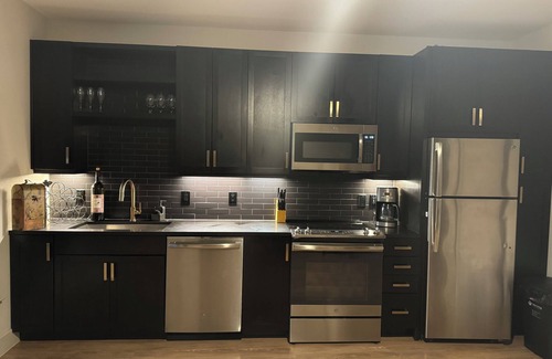Deep Ellum Apartment | Hidden gem in deep Ellum with a city view