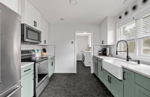 Lacey House | Discover the Hidden Gem of Lacey with Ocean Views!