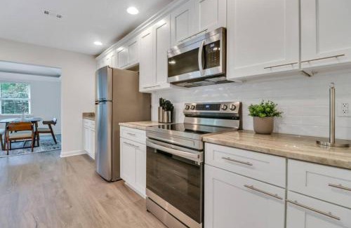 Pooler House | Discover a Hidden Gem in Pooler: Pet-Friendly Retreat