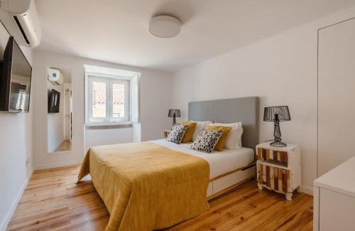 Sao Bento Apartment | Discover a Hidden Gem in Principe Real - Family Friendly Stay