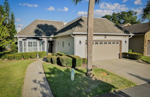 Apopka House | Discover The BNKR: Cozy Florida Living with Amazing Amenities