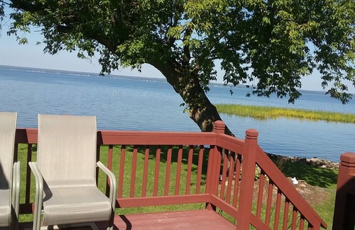 Canastota House | Idyllic Oneida Lakefront Home with Breathtaking Views