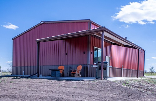 Amarillo House | Idyllic Hideaway with Views, Spa & Breakfast Awaits You