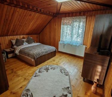 Moieciu House | Hidden House Moieciu