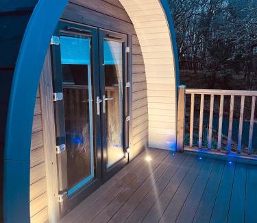 Tobermory House | Inviting Hidden Hut - Aros View, Tobermory: Family-Friendly Retreat