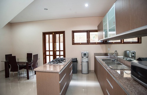 Central Seminyak Villa | Relaxing Oasis Villa Seminyak with Pool and Ocean Views
