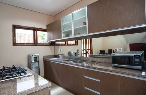 Central Seminyak Villa | Relaxing Oasis Villa Seminyak with Pool and Ocean Views