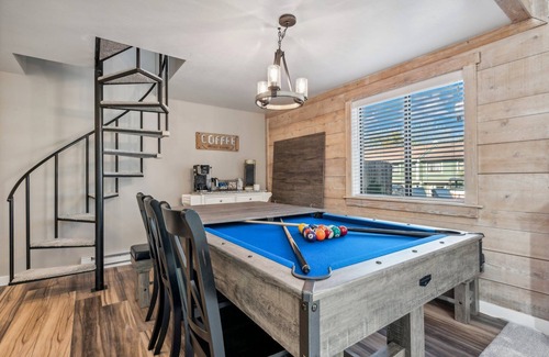 Hidden Valley House | Hidden ONEder - 3BR Ski Resort Townhome - Sleeps 7