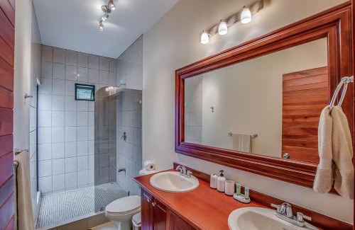 Nosara Villa | Discover Hidden Palms: Ocean View with Hot Tub & Pool