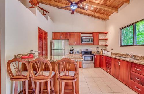 Nosara Villa | Discover Hidden Palms: Ocean View with Hot Tub & Pool