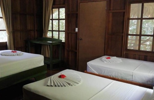 Los Planes Hotel | Experience Hidden Paradise Lodge with Ocean View & Pool