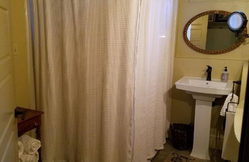 Historic Montford House | Discover a Gem with Ocean Views by Downtown!