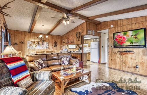 Ruidoso Cabin | Discover 'Secret Goldmine!' With Hot Tub & Pet-Friendly Stays