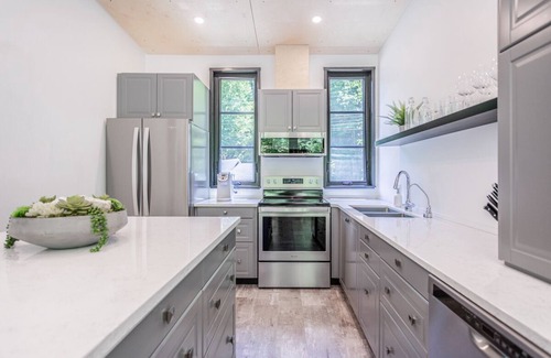 Burlington Cabin | Hidden Valley Hideaway