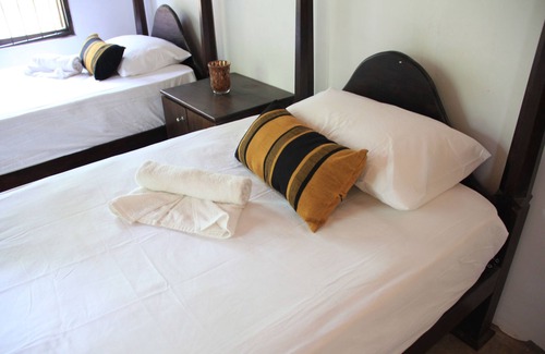 Palugaswewa House | Relax at HiddenSide Waya Ulpatha with Pool & Breakfast