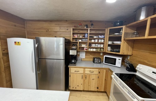 Indian River Cabin | Discover Your Retreat: Lodge for 36 with Ocean Views