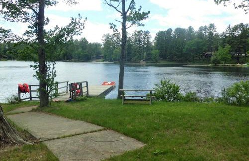 Lake Luzerne Resort | Relax at Hide-A-Way Waterfront Cottages with Ocean Views