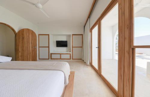 Jiquelite Hotel | Indulge at Hide and Seek Resort: 5-Star Oceanfront Escape