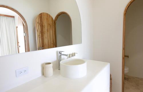 Jiquelite Hotel | Indulge at Hide and Seek Resort: 5-Star Oceanfront Escape