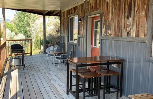 Gardiner House | Discover Yellowstone Archview: Ocean Views & Family Comfort