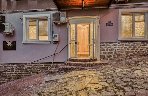 Veliko Tarnovo Center Apartment | Hide Hub Guest Apart
