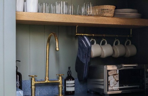 Highlands Apartment | Hide Inn Seek | Bird Nest Treehouse