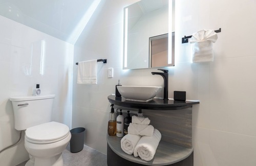 Miramar Hotel | Hideaway 1BR In The Heart of San Juan With Parking - Ricky Martin