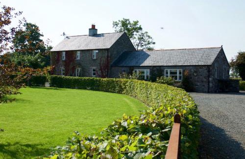 Fordstown House | Discover Hideaway at Foxhollow: Rated 10/10 with Breakfast