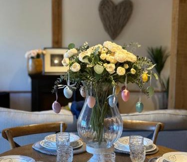 Coltishall House | Idyllic Hideaway Barn Coltishall: 4-Star Family Escape