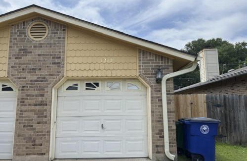Austin House | Hideaway in South Austin