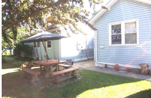 Eastport Apartment | Unwind in a Central Hideaway with Oceanfront Views