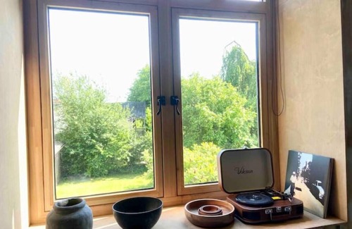 Bissee Apartment | Hidden Gem: Private Spa & Home Cinema Retreat Awaits You