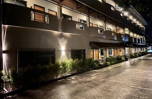 Ban Chang Resort | Pet-Friendly Hideaway Resort Banchang with Oceanfront Pool