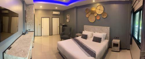Ban Chang Resort | Pet-Friendly Hideaway Resort Banchang with Oceanfront Pool
